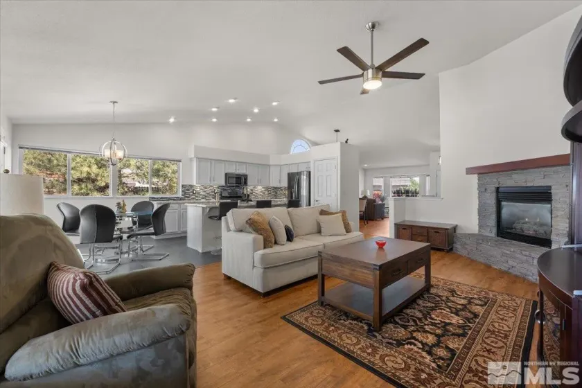 15524 Quicksilver, Reno, Nevada 89511, 4 Bedrooms Bedrooms, ,3 BathroomsBathrooms,Residential,Residential,Quicksilver,250006300