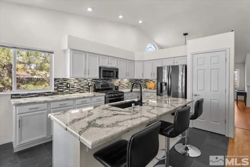 15524 Quicksilver, Reno, Nevada 89511, 4 Bedrooms Bedrooms, ,3 BathroomsBathrooms,Residential,Residential,Quicksilver,250006300