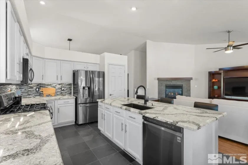 15524 Quicksilver, Reno, Nevada 89511, 4 Bedrooms Bedrooms, ,3 BathroomsBathrooms,Residential,Residential,Quicksilver,250006300