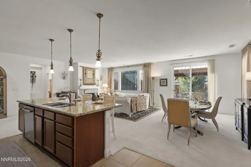 6825 Apus, Sparks, Nevada 89436, 3 Bedrooms Bedrooms, ,2 BathroomsBathrooms,Residential,Residential,Apus,260000470