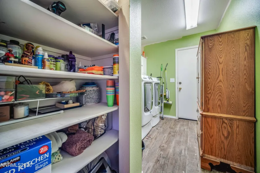 1055 Spoonbill, Sparks, Nevada 89441, 3 Bedrooms Bedrooms, ,2 BathroomsBathrooms,Residential,Residential,Spoonbill,260000478