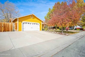 1055 Spoonbill, Sparks, Nevada 89441, 3 Bedrooms Bedrooms, ,2 BathroomsBathrooms,Residential,Residential,Spoonbill,260000478