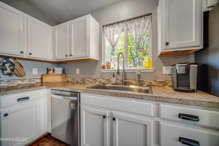 1055 Spoonbill, Sparks, Nevada 89441, 3 Bedrooms Bedrooms, ,2 BathroomsBathrooms,Residential,Residential,Spoonbill,260000478