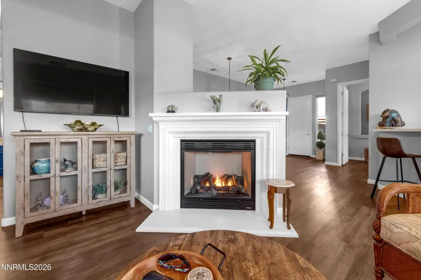 9900 Wilbur May, Reno, Nevada 89521, 2 Bedrooms Bedrooms, ,2 BathroomsBathrooms,Residential,Residential,Wilbur May,260000481