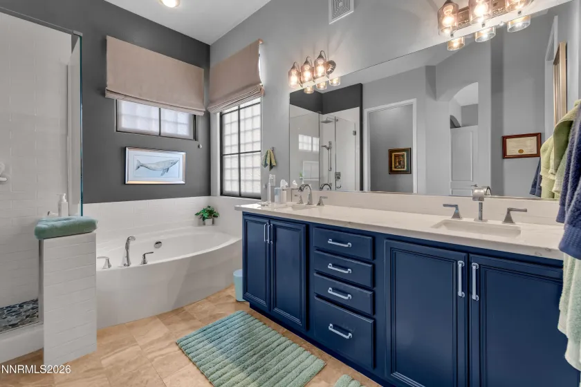 9900 Wilbur May, Reno, Nevada 89521, 2 Bedrooms Bedrooms, ,2 BathroomsBathrooms,Residential,Residential,Wilbur May,260000481