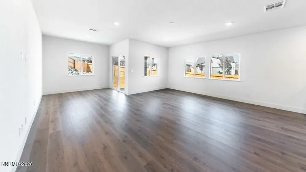 529 Daisy Fay, Carson City, Nevada 89705, 3 Bedrooms Bedrooms, ,2 BathroomsBathrooms,Residential,Residential,Daisy Fay,260000487