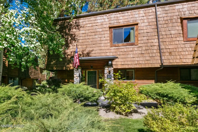 120 Country Club, Incline Village, Nevada 89451, 2 Bedrooms Bedrooms, ,3 BathroomsBathrooms,Residential,Residential,Country Club,250056431