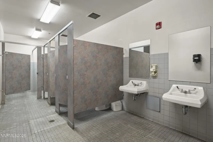 2275 Newlands, Fernley, Nevada 89408, ,Commercial Lease,Manufactured,Newlands,260000488