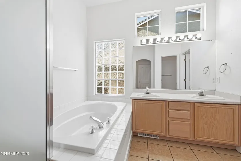 1272 Ridge Point, Carson City, Nevada 89706, 3 Bedrooms Bedrooms, ,2 BathroomsBathrooms,Residential,Residential,Ridge Point,260000491