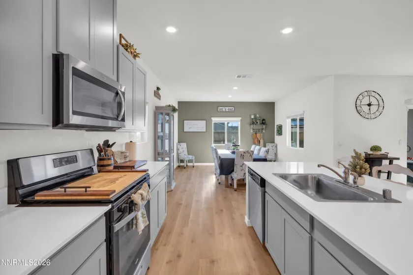 737 Butte Creek, Dayton, Nevada 89403, 4 Bedrooms Bedrooms, ,3 BathroomsBathrooms,Residential,Residential,Butte Creek,260000500