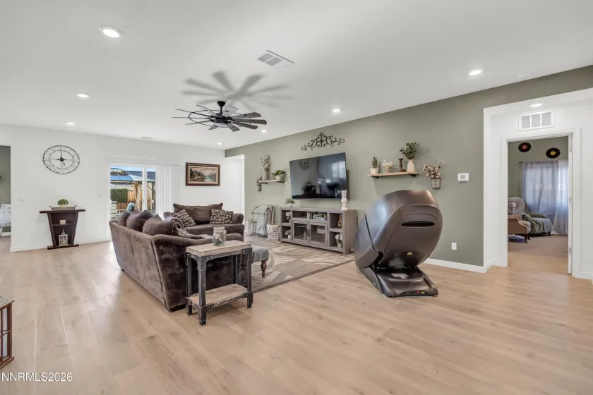 737 Butte Creek, Dayton, Nevada 89403, 4 Bedrooms Bedrooms, ,3 BathroomsBathrooms,Residential,Residential,Butte Creek,260000500