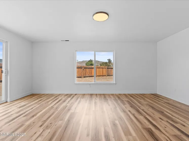 1286 Currycomb, Minden, Nevada 89423, 4 Bedrooms Bedrooms, ,3 BathroomsBathrooms,Residential,Residential,Currycomb,260000504