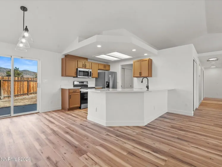 1286 Currycomb, Minden, Nevada 89423, 4 Bedrooms Bedrooms, ,3 BathroomsBathrooms,Residential,Residential,Currycomb,260000504