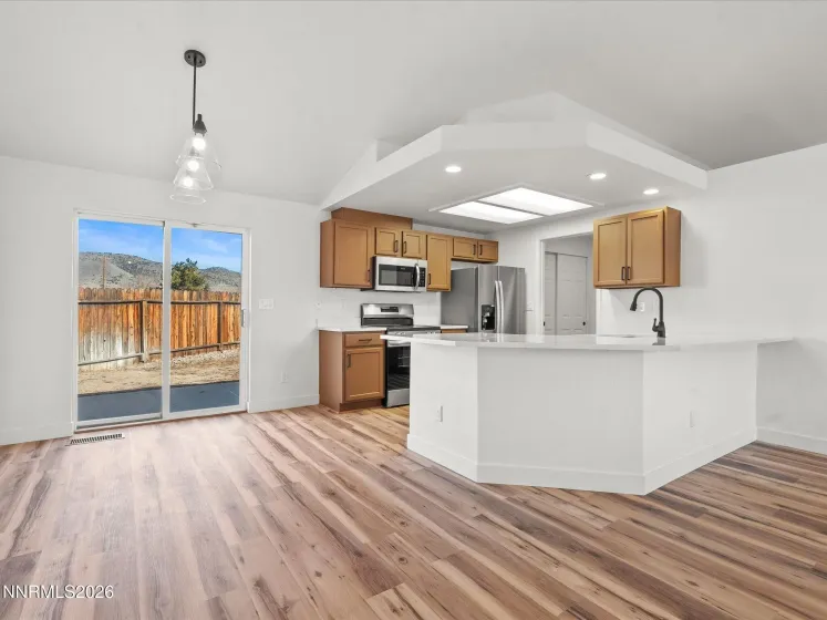 1286 Currycomb, Minden, Nevada 89423, 4 Bedrooms Bedrooms, ,3 BathroomsBathrooms,Residential,Residential,Currycomb,260000504