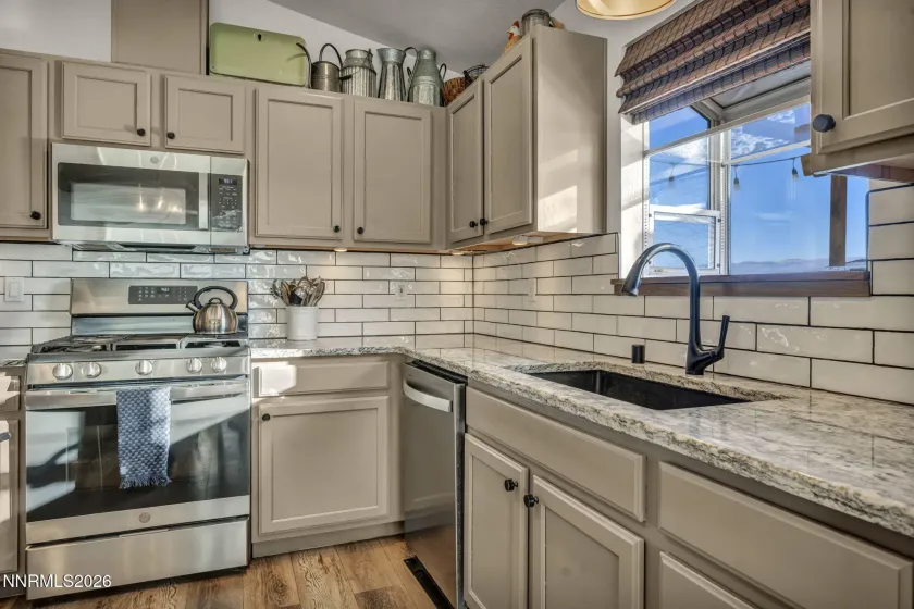 952 Red Falcon, Spanish Springs, Nevada 89441, 3 Bedrooms Bedrooms, ,2 BathroomsBathrooms,Residential,Residential,Red Falcon,260000505