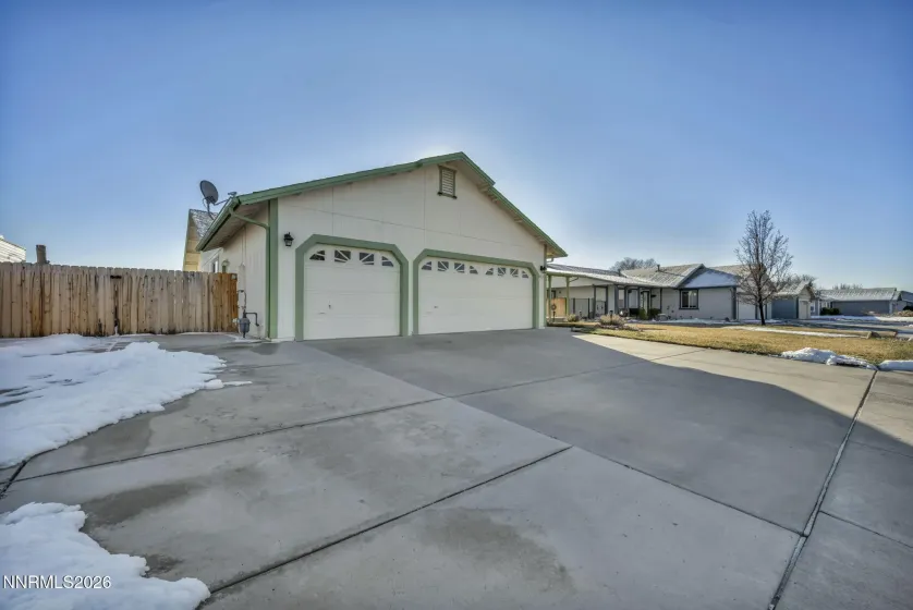 952 Red Falcon, Spanish Springs, Nevada 89441, 3 Bedrooms Bedrooms, ,2 BathroomsBathrooms,Residential,Residential,Red Falcon,260000505
