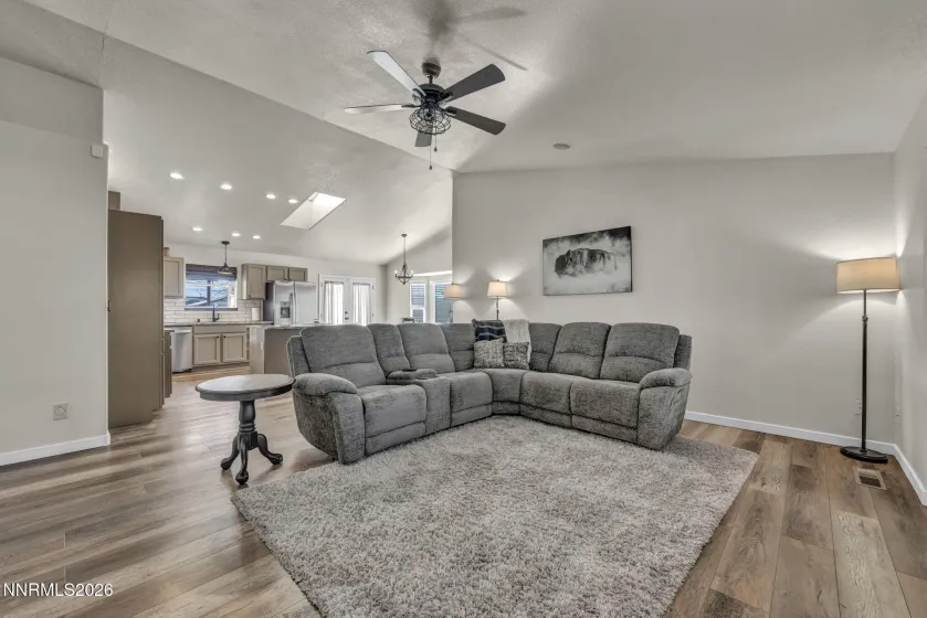 952 Red Falcon, Spanish Springs, Nevada 89441, 3 Bedrooms Bedrooms, ,2 BathroomsBathrooms,Residential,Residential,Red Falcon,260000505