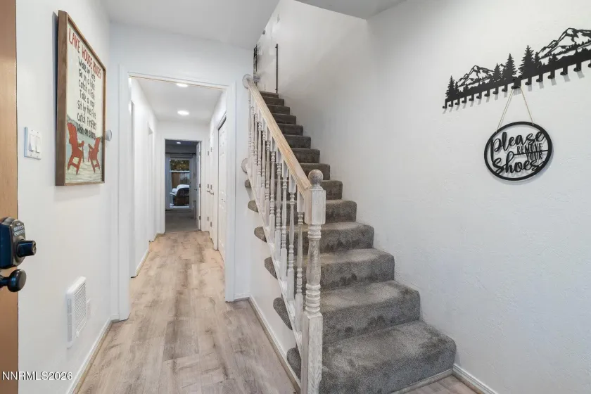 825 Southwood, Incline Village, Nevada 89451, 3 Bedrooms Bedrooms, ,2 BathroomsBathrooms,Residential,Residential,Southwood,260000507