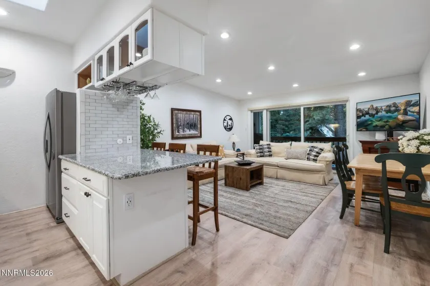 825 Southwood, Incline Village, Nevada 89451, 3 Bedrooms Bedrooms, ,2 BathroomsBathrooms,Residential,Residential,Southwood,260000507