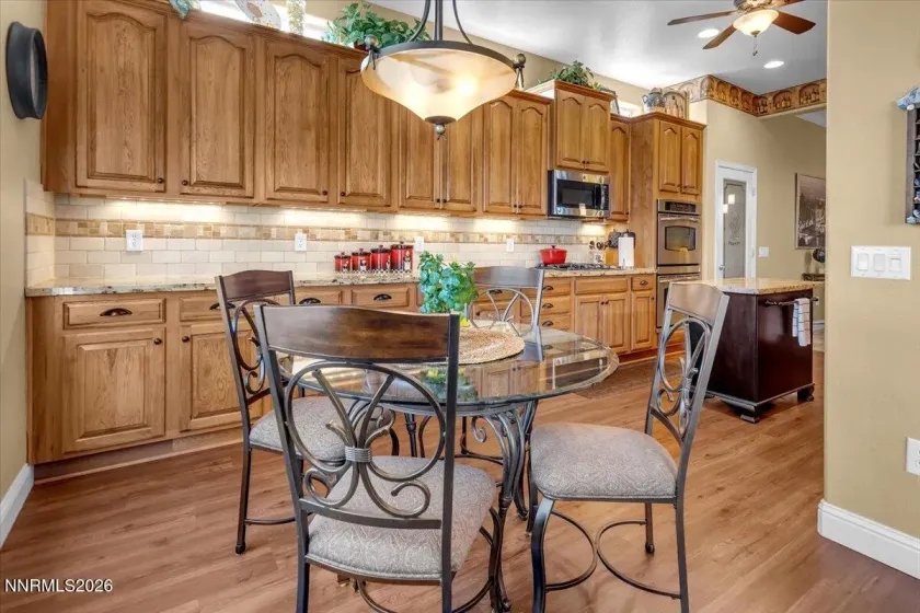 9900 Wilbur May, Reno, Nevada 89521, 3 Bedrooms Bedrooms, ,2 BathroomsBathrooms,Residential,Residential,Wilbur May,260000509