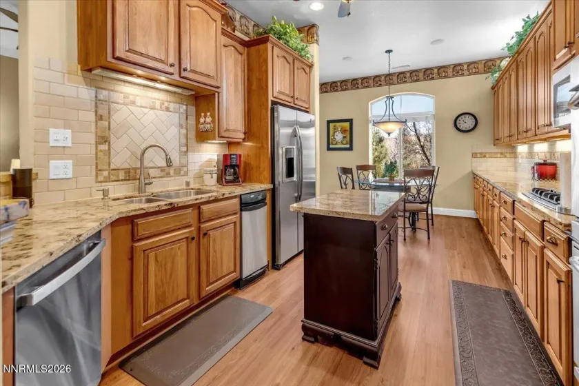 9900 Wilbur May, Reno, Nevada 89521, 3 Bedrooms Bedrooms, ,2 BathroomsBathrooms,Residential,Residential,Wilbur May,260000509