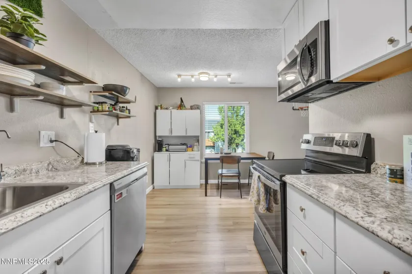 4602 Neil, Reno, Nevada 89502, 2 Bedrooms Bedrooms, ,1 BathroomBathrooms,Residential,Residential,Neil,250055198