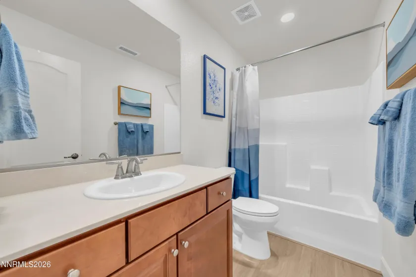 7445 Hundred Acre, Reno, Nevada 89506, 4 Bedrooms Bedrooms, ,3 BathroomsBathrooms,Residential,Residential,Hundred Acre,260000512