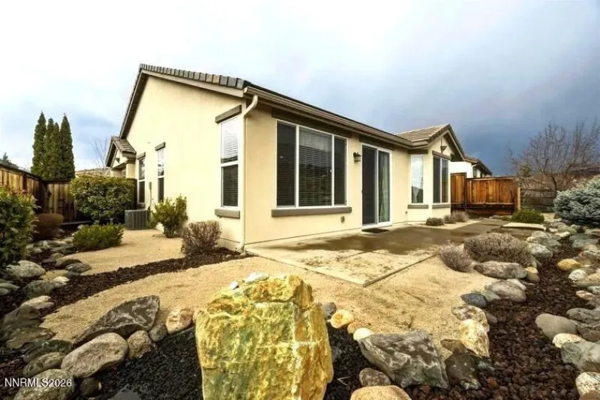 1140 Sugar Creek, Reno, Nevada 89523, 3 Bedrooms Bedrooms, ,2 BathroomsBathrooms,Residential,Residential,Sugar Creek,260000515