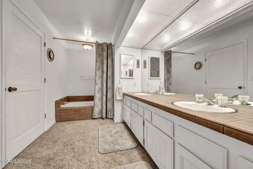 508 Island, Reno, Nevada 89501, 3 Bedrooms Bedrooms, ,2 BathroomsBathrooms,Residential,Residential,Island,260000516