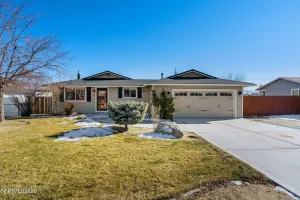 32 Patterson, Sparks, Nevada 89436, 3 Bedrooms Bedrooms, ,2 BathroomsBathrooms,Residential,Residential,Patterson,260000517