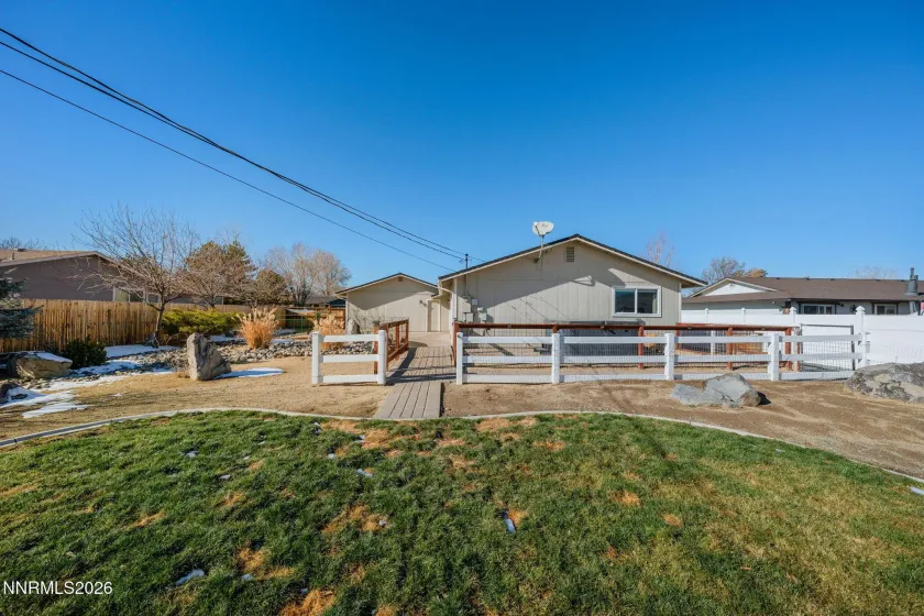 32 Patterson, Sparks, Nevada 89436, 3 Bedrooms Bedrooms, ,2 BathroomsBathrooms,Residential,Residential,Patterson,260000517