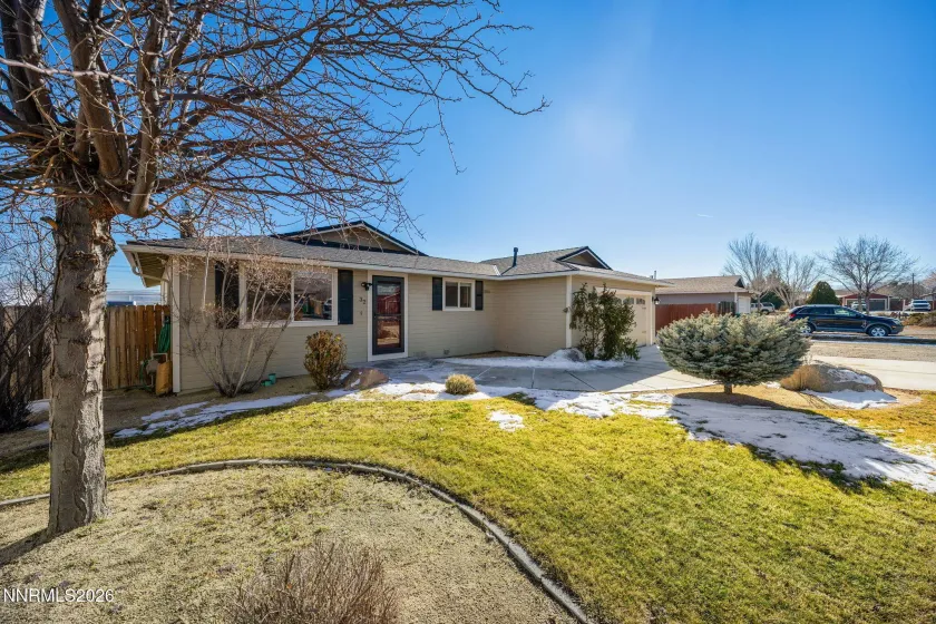 32 Patterson, Sparks, Nevada 89436, 3 Bedrooms Bedrooms, ,2 BathroomsBathrooms,Residential,Residential,Patterson,260000517