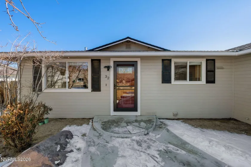 32 Patterson, Sparks, Nevada 89436, 3 Bedrooms Bedrooms, ,2 BathroomsBathrooms,Residential,Residential,Patterson,260000517