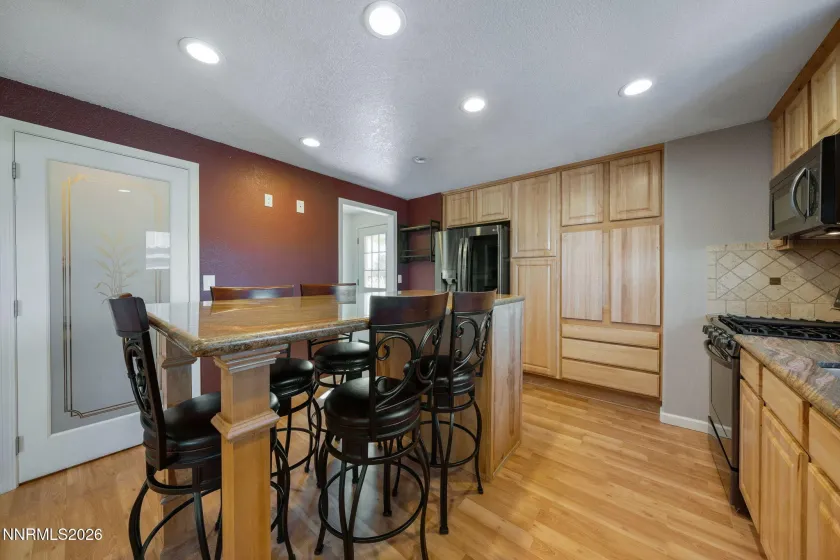 32 Patterson, Sparks, Nevada 89436, 3 Bedrooms Bedrooms, ,2 BathroomsBathrooms,Residential,Residential,Patterson,260000517