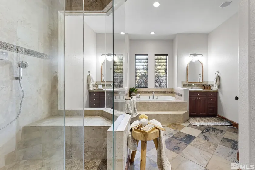 281 Saintsbury, Sparks, Nevada 89441, 5 Bedrooms Bedrooms, ,4 BathroomsBathrooms,Residential,Residential,Saintsbury,220016441