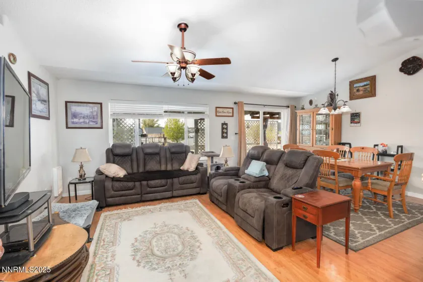 5655 Dillon, Fallon, Nevada 89406, 3 Bedrooms Bedrooms, ,2 BathroomsBathrooms,Residential,Residential,Dillon,260000520