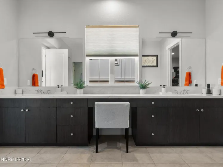 724 Marewood, Reno, Nevada 89511, 5 Bedrooms Bedrooms, ,6 BathroomsBathrooms,Residential,Residential,Marewood,260000521