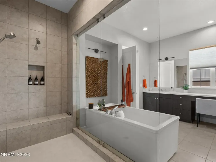 724 Marewood, Reno, Nevada 89511, 5 Bedrooms Bedrooms, ,6 BathroomsBathrooms,Residential,Residential,Marewood,260000521