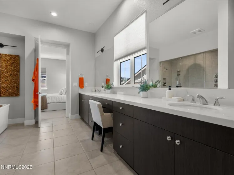 724 Marewood, Reno, Nevada 89511, 5 Bedrooms Bedrooms, ,6 BathroomsBathrooms,Residential,Residential,Marewood,260000521