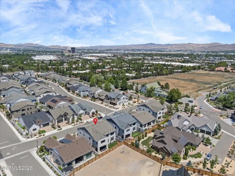 724 Marewood, Reno, Nevada 89511, 5 Bedrooms Bedrooms, ,6 BathroomsBathrooms,Residential,Residential,Marewood,260000521