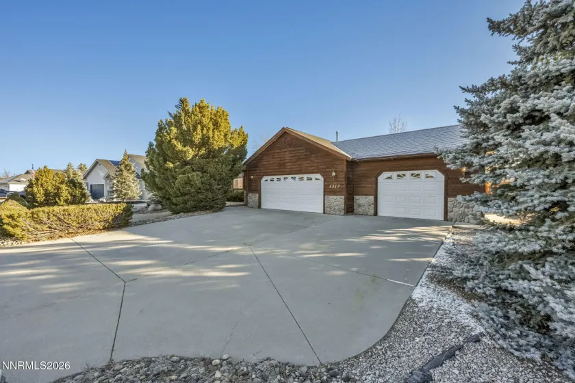 1317 Bridle, Minden, Nevada 89423, 3 Bedrooms Bedrooms, ,2 BathroomsBathrooms,Residential,Residential,Bridle,260000525