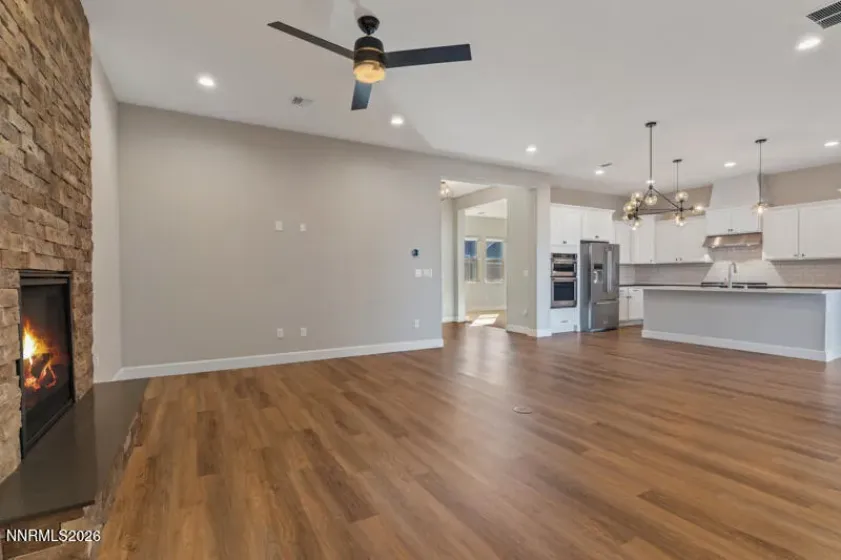 2221 Paint Horse, Reno, Nevada 89521, 2 Bedrooms Bedrooms, ,3 BathroomsBathrooms,Residential,Residential,Paint Horse,260000524