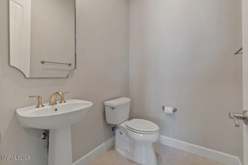 2221 Paint Horse, Reno, Nevada 89521, 2 Bedrooms Bedrooms, ,3 BathroomsBathrooms,Residential,Residential,Paint Horse,260000524