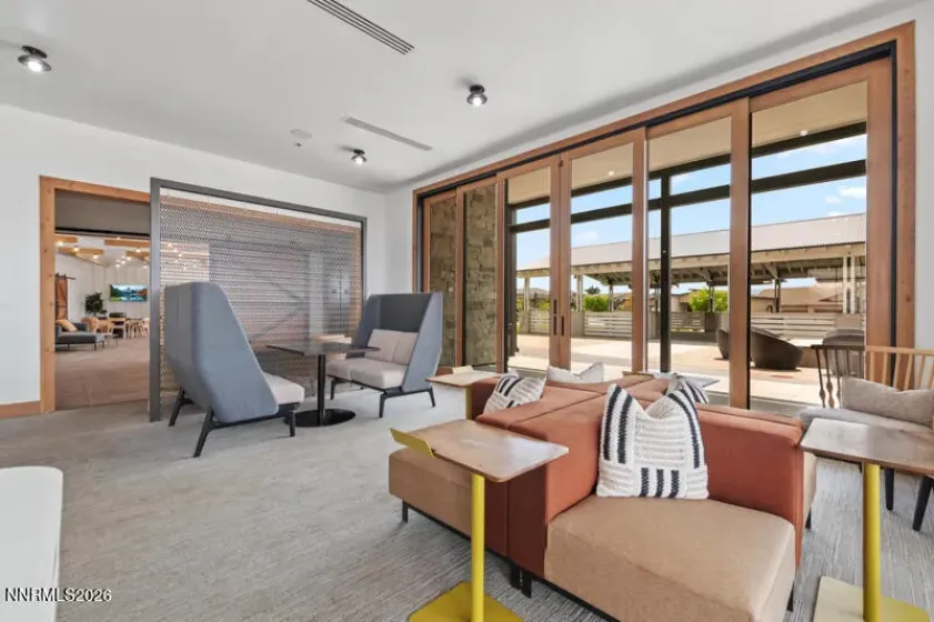 2221 Paint Horse, Reno, Nevada 89521, 2 Bedrooms Bedrooms, ,3 BathroomsBathrooms,Residential,Residential,Paint Horse,260000524