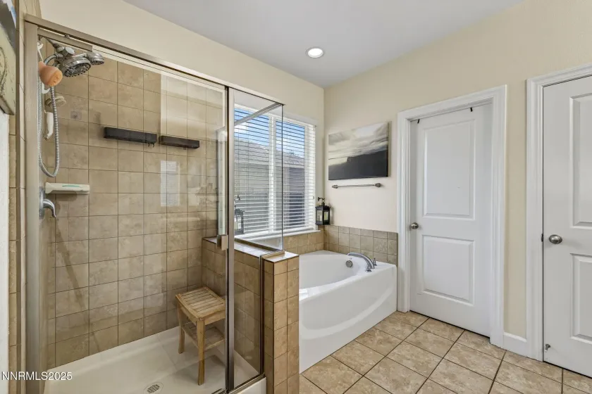 1226 Lasso, Gardnerville, Nevada 89410, 4 Bedrooms Bedrooms, ,3 BathroomsBathrooms,Residential,Residential,Lasso,250058404