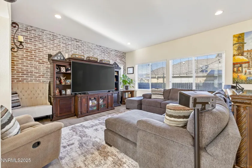 1226 Lasso, Gardnerville, Nevada 89410, 4 Bedrooms Bedrooms, ,3 BathroomsBathrooms,Residential,Residential,Lasso,250058404