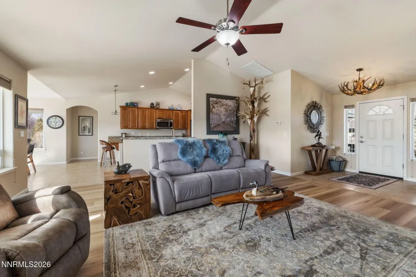 2866 Rio Vista, Minden, Nevada 89423, 3 Bedrooms Bedrooms, ,2 BathroomsBathrooms,Residential,Residential,Rio Vista,260000523