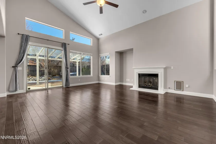 645 Paso Fino, Reno, Nevada 89521, 4 Bedrooms Bedrooms, ,4 BathroomsBathrooms,Residential,Residential,Paso Fino,260000526