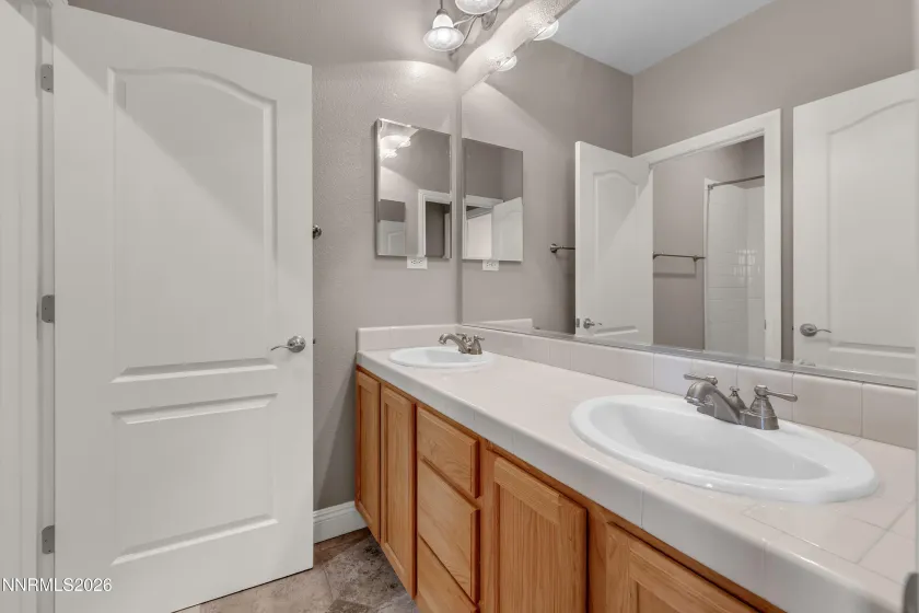 645 Paso Fino, Reno, Nevada 89521, 4 Bedrooms Bedrooms, ,4 BathroomsBathrooms,Residential,Residential,Paso Fino,260000526