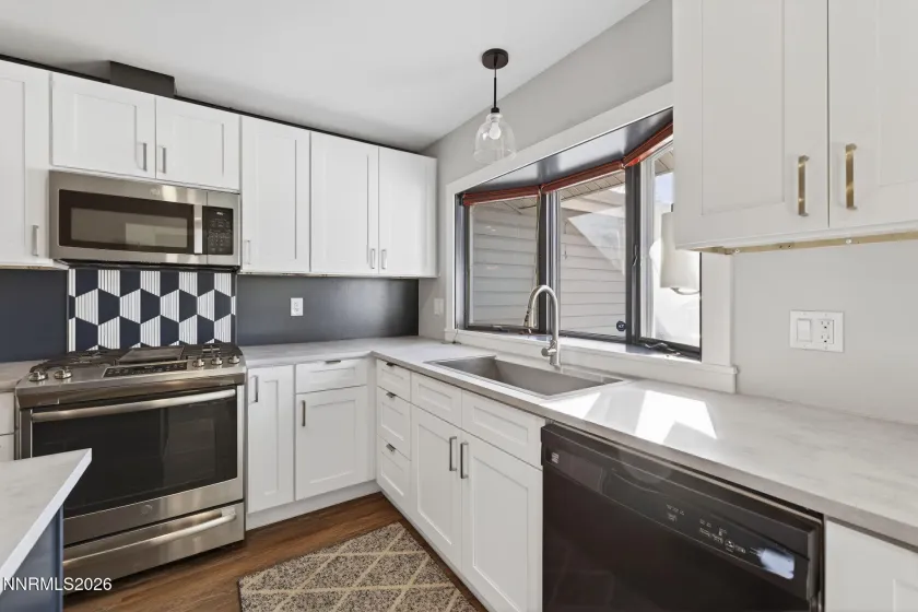 908 Pinewood, Sparks, Nevada 89434, 4 Bedrooms Bedrooms, ,2 BathroomsBathrooms,Residential,Residential,Pinewood,260000529